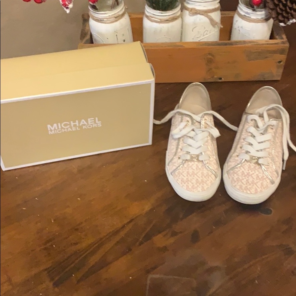 MK Big Kids Shoes